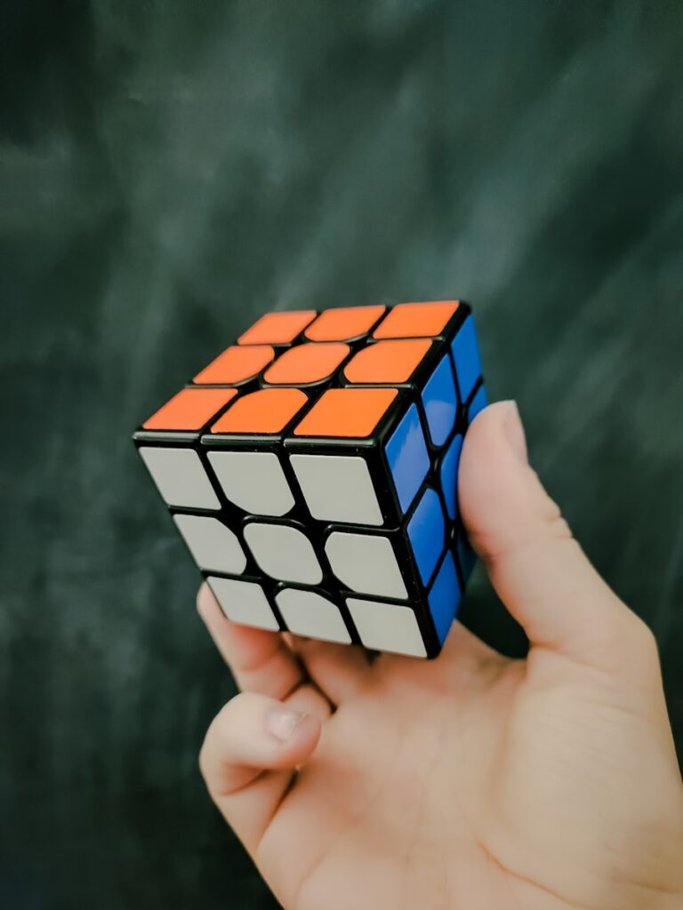 Rubiku kuubik vs speed cube - mis on nende erinevus?